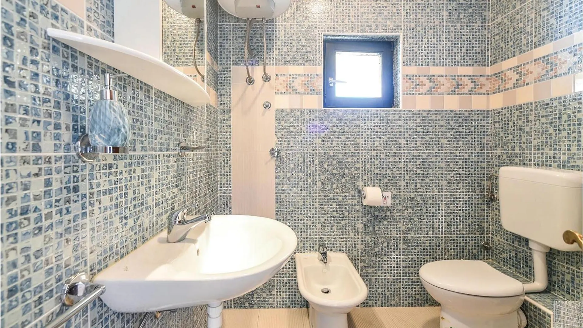 Gorgeous Apartment In Mandre With Kitchen 0*,  Croatia